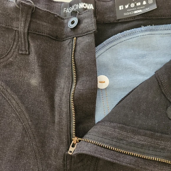 Stylish Blue and Black Women's Jeans - Picture 12 of 16